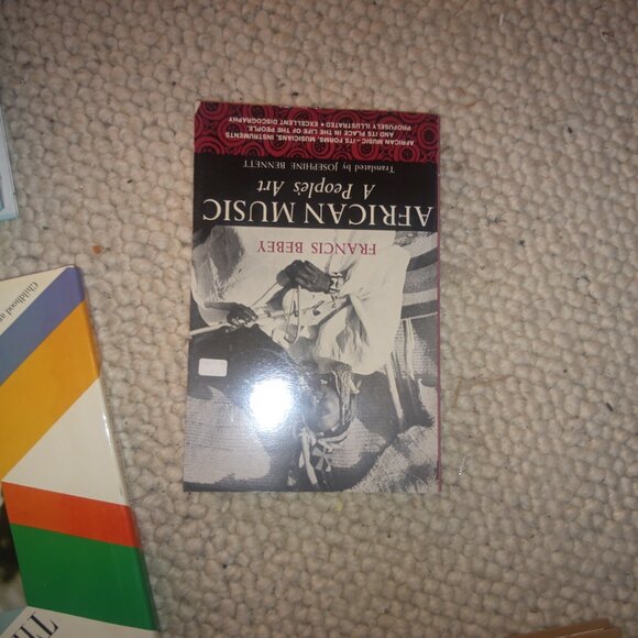 Book's - Picture 8 of 16